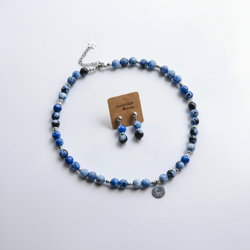 Sodalite beads necklace