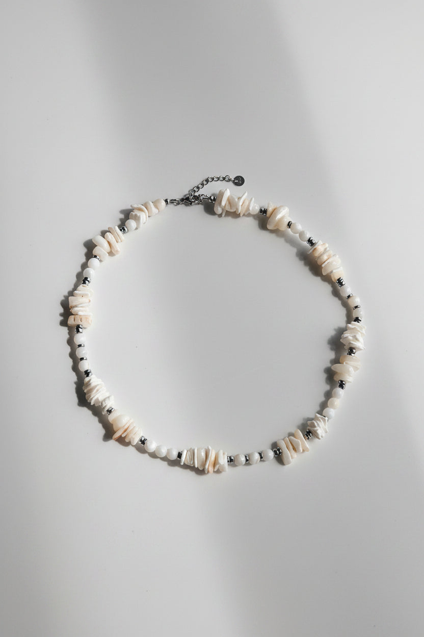Seashell beads necklace