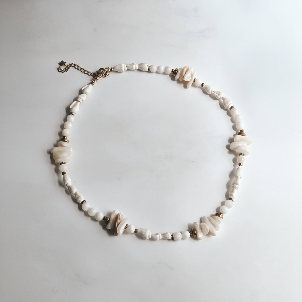Seashells beads necklace