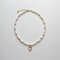 Pearl necklace with crystal pendant