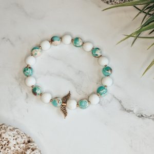 White and multicolour beads bracelet