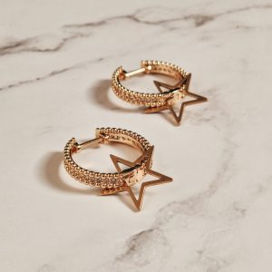 Gold hoops earrings with stars